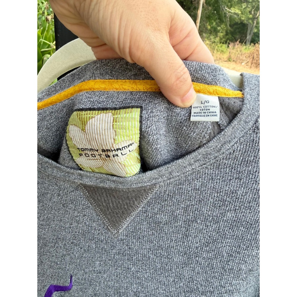 Tommy Bahama Football Minnesota Vikings‎ Sweatshirt Mens L Grey Cotton Pullover - Picture 2 of 4